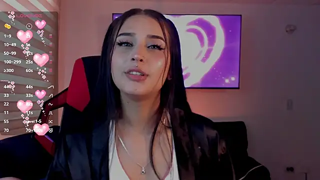 Charlotte greys online show from 10, 11, 2025