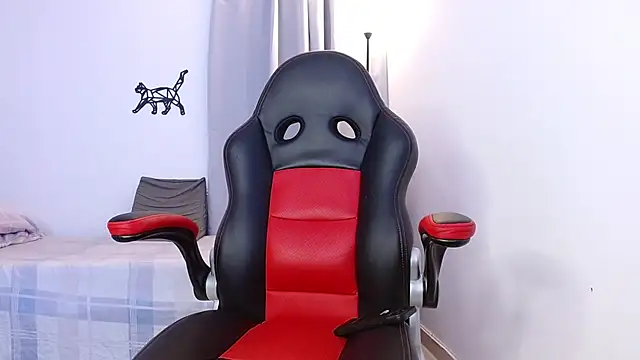 Snapshot of lous_g chatting on 12, 2, 2025 lous g online show from 12, 2, 2025