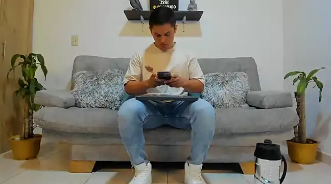 julian wallace online show from 21, 1, 2025