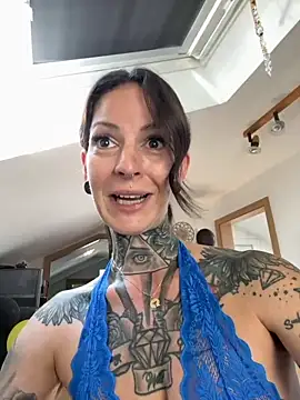 BrownieyQueen online show from 20, 6, 2026