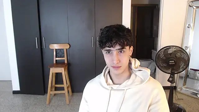 Snapshot of gojo_satoru_18 chatting on 1, 3, 2025 gojo satoru 18 online show from 1, 3, 2025