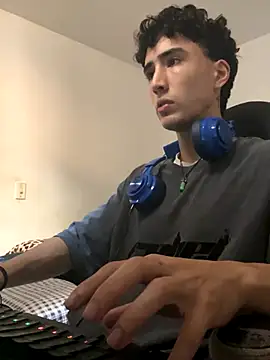 Snapshot of gojo_satoru_18 chatting on 25, 10, 2025 gojo satoru 18 online show from 25, 10, 2025