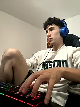 Snapshot of gojo_satoru_18 chatting on 28, 10, 2025 gojo satoru 18 online show from 28, 10, 2025