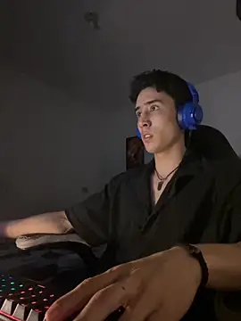 Snapshot of gojo_satoru_18 chatting on 2, 12, 2025 gojo satoru 18 online show from 2, 12, 2025