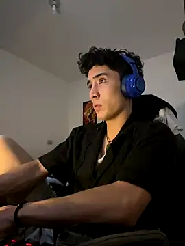 Snapshot of gojo_satoru_18 chatting on 5, 12, 2025 gojo satoru 18 online show from 5, 12, 2025