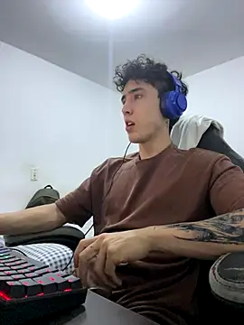 Snapshot of gojo_satoru_18 chatting on 14, 12, 2025 gojo satoru 18 online show from 14, 12, 2025