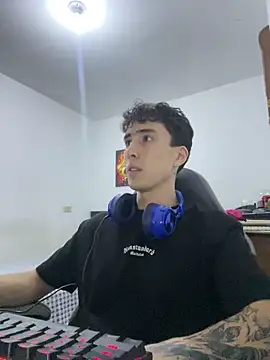 Snapshot of gojo_satoru_18 chatting on 1, 2, 2026 gojo satoru 18 online show from 1, 2, 2026