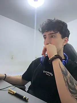 Snapshot of gojo_satoru_18 chatting on 14, 3, 2026 gojo satoru 18 online show from 14, 3, 2026