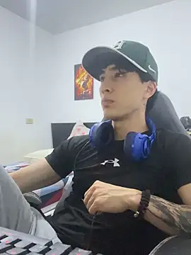 Snapshot of gojo_satoru_18 chatting on 6, 4, 2026 gojo satoru 18 online show from 6, 4, 2026