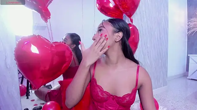 Snapshot of GabrielaLugo chatting on 14, 2, 2025 GabrielaLugo online show from 14, 2, 2025