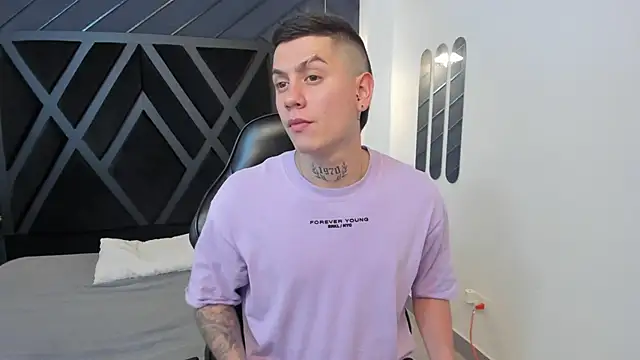 Yeiko Romero  online show from 28, 2, 2025