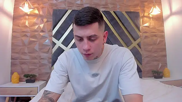 Yeiko Romero  online show from 19, 3, 2025