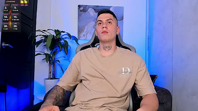 Snapshot of Yeiko_Romero_ chatting on 8, 2, 2026 Yeiko Romero online show from 8, 2, 2026