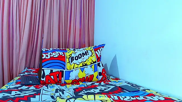 Snapshot of Thomass00 chatting on 31, 12, 2024 Thomass00 online show from 31, 12, 2024