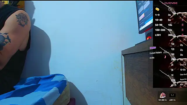 Snapshot of Thomass00 chatting on 7, 10, 2025 Thomass00 online show from 7, 10, 2025