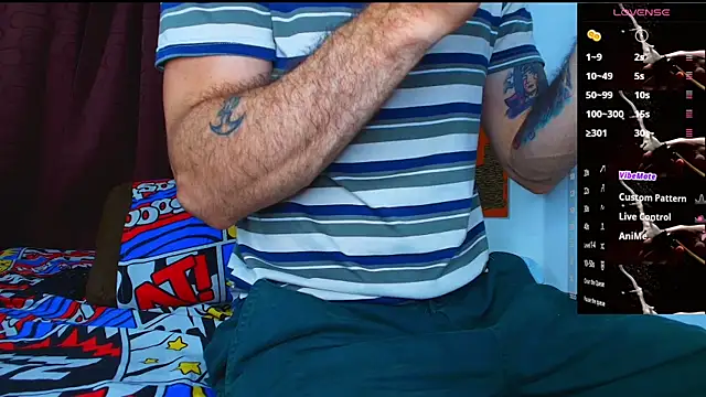 Snapshot of Thomass00 chatting on 12, 10, 2025 Thomass00 online show from 12, 10, 2025