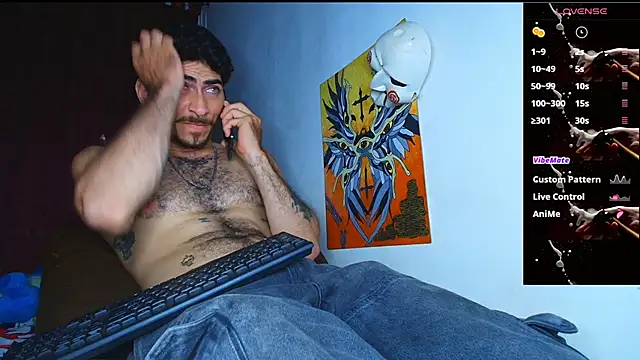 Snapshot of Thomass00 chatting on 2, 11, 2025 Thomass00 online show from 2, 11, 2025