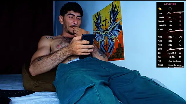 Snapshot of Thomass00 chatting on 8, 11, 2025 Thomass00 online show from 8, 11, 2025