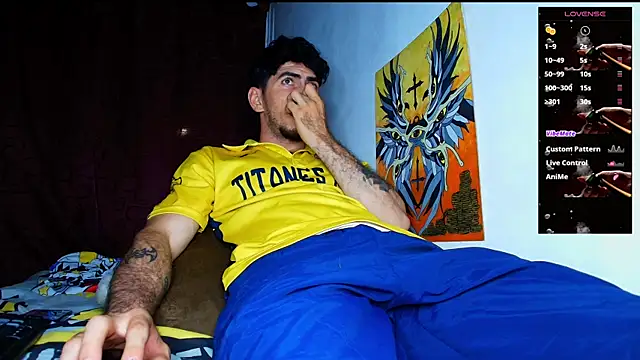 Snapshot of Thomass00 chatting on 28, 11, 2025 Thomass00 online show from 28, 11, 2025