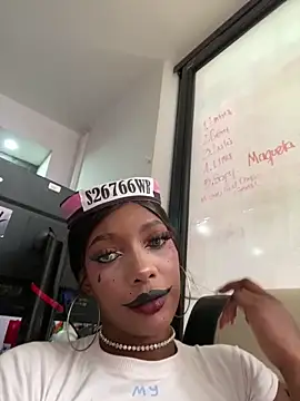 Snapshot of TIFFANYYSTAR chatting on 17, 10, 2025 TIFFANYYSTAR online show from 17, 10, 2025