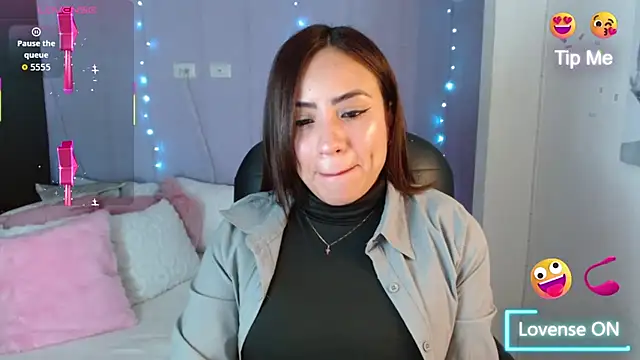 Paulina 627 online show from 8, 11, 2025