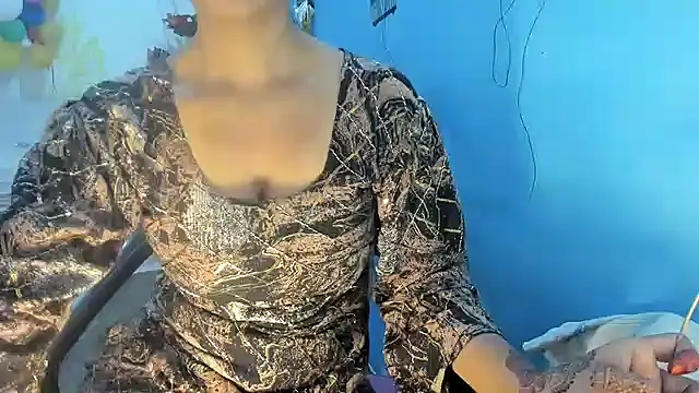 aarjulove online show from 12, 2, 2026