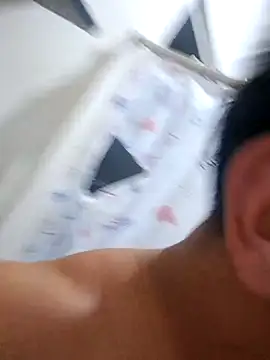 Snapshot of littleboyhot95 chatting on 4, 10, 2025 littleboyhot95 online show from 4, 10, 2025