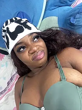 Snapshot of FallonsSweet chatting on 19, 6, 2026 FallonsSweet online show from 19, 6, 2026