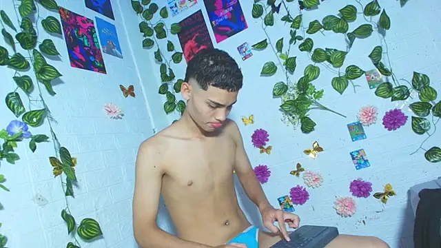 Snapshot of stevan1855 chatting on 29, 3, 2026 stevan1855 online show from 29, 3, 2026
