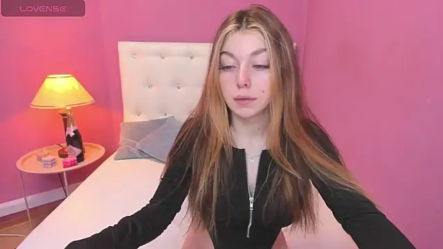 MollyMeltorr online show from 11, 12, 2024