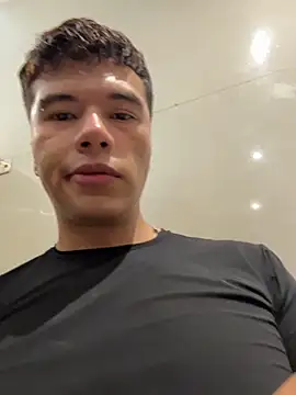 Logan smith1 online show from 15, 4, 2026