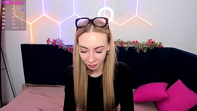 Snapshot of Diana_Garrett chatting on 11, 1, 2025 Diana Garrett online show from 11, 1, 2025