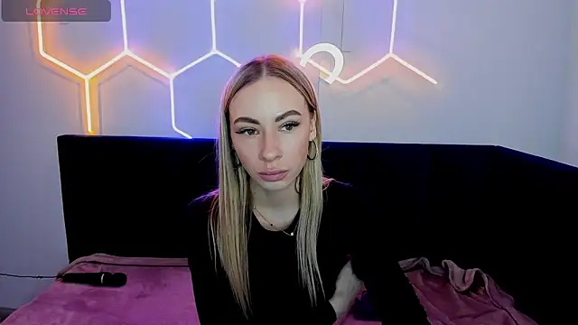 Snapshot of Diana_Garrett chatting on 8, 2, 2025 Diana Garrett online show from 8, 2, 2025