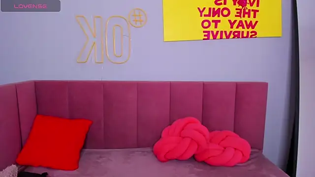 Snapshot of Diana_Garrett chatting on 20, 11, 2025 Diana Garrett online show from 20, 11, 2025