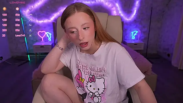 SilverrMoon online show from 24, 2, 2025