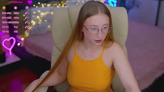 SilverrMoon online show from 3, 11, 2025