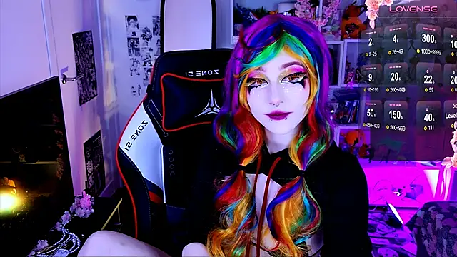 Snapshot of Aki__Ra chatting on 6, 4, 2026 Aki Ra online show from 6, 4, 2026