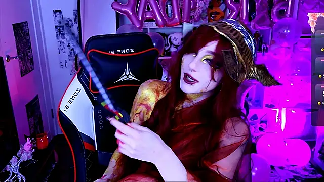 Snapshot of Aki__Ra chatting on 11, 4, 2026 Aki Ra online show from 11, 4, 2026