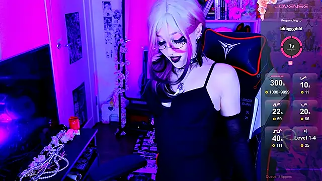 Snapshot of Aki__Ra chatting on 21, 4, 2026 Aki Ra online show from 21, 4, 2026