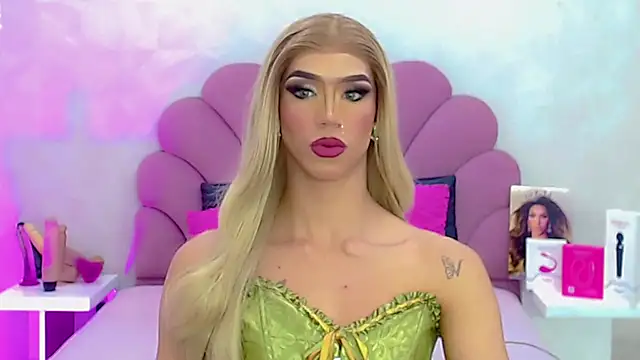 Snapshot of briana_sex32 chatting on 9, 3, 2026 briana sex32 online show from 9, 3, 2026