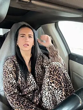 Lorina Candy online show from 14, 12, 2025