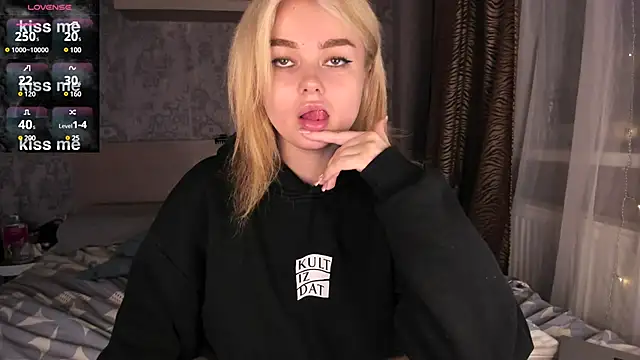 purebeautie13 online show from 26, 1, 2025