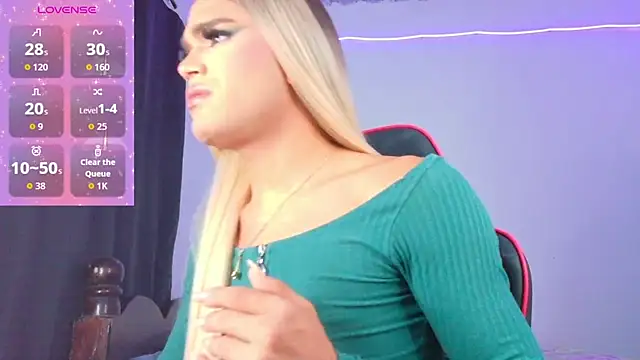 AllisonsweetZ online show from 15, 12, 2025