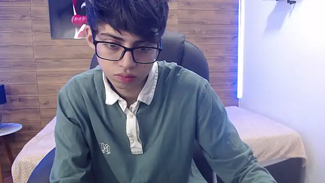 Snapshot of jhoellx chatting on 14, 2, 2025 jhoellx online show from 14, 2, 2025