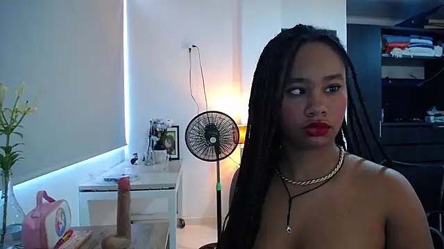 Snapshot of diabla_sexyboobs chatting on 11, 4, 2026 diabla sexyboobs online show from 11, 4, 2026