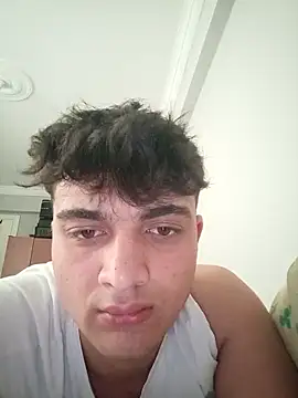 Snapshot of boy_3835 chatting on 16, 3, 2025 boy 3835 online show from 16, 3, 2025