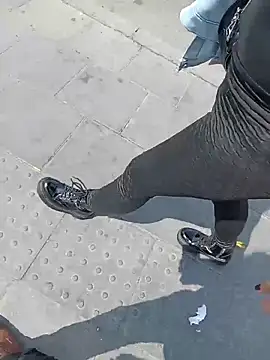 sophie banger online show from 4, 4, 2026