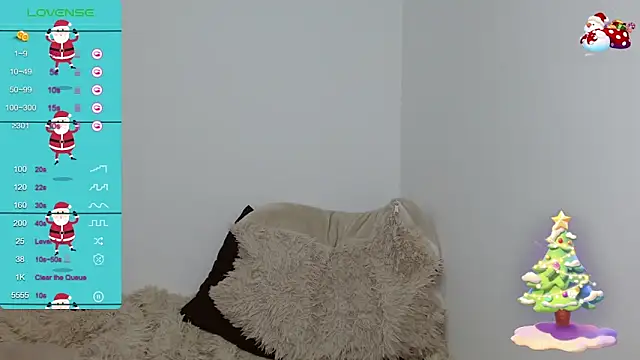 Snapshot of TRIXIE_TANG28 chatting on 16, 12, 2024 TRIXIE TANG28 online show from 16, 12, 2024