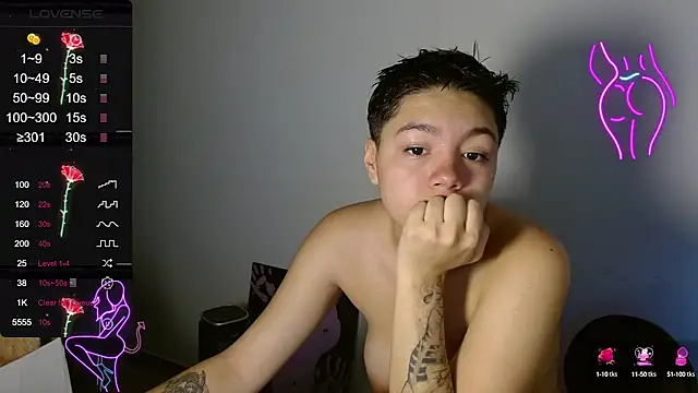 Snapshot of TRIXIE_TANG28 chatting on 16, 3, 2025 TRIXIE TANG28 online show from 16, 3, 2025