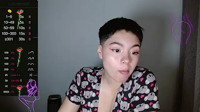 Snapshot of TRIXIE_TANG28 chatting on 23, 3, 2025 TRIXIE TANG28 online show from 23, 3, 2025